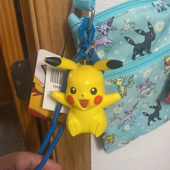 Croc Pokémon 10Jibbitz+Crossbody+Boba-tea ID🧋💛Pokémon Loungefly+Pikachu🗝⛓ - Picture 9 of 13